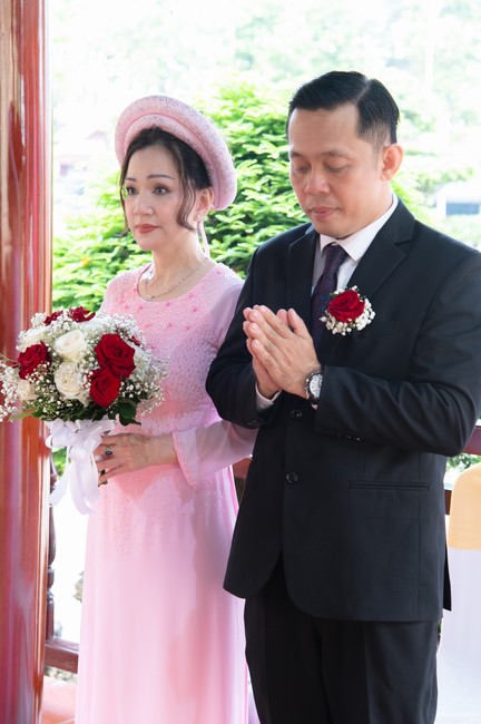 Wedding Ceremony at the pagoda