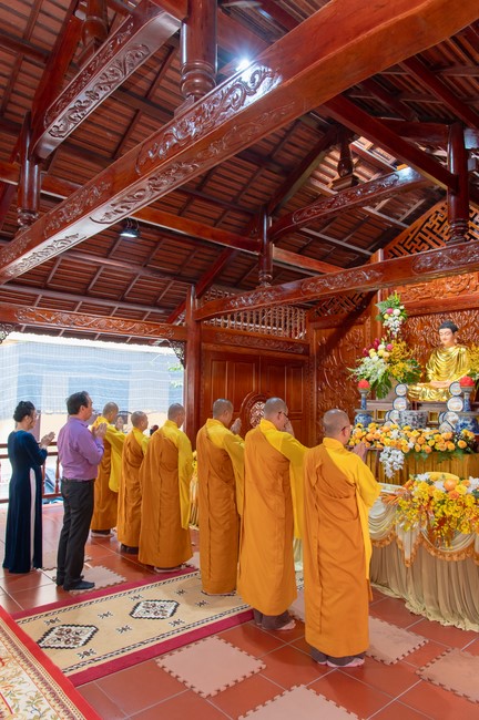 Wedding Ceremony at the pagoda
