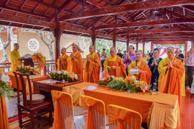 Wedding Ceremony at the pagoda