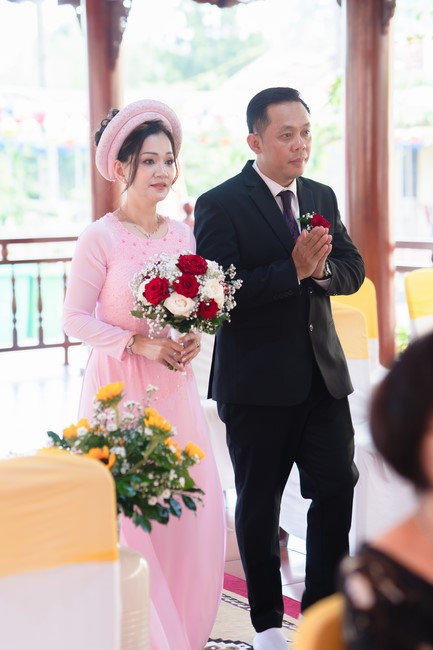 Wedding Ceremony at the pagoda