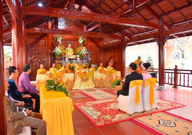 Wedding Ceremony at the pagoda