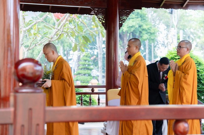 Wedding Ceremony at the pagoda