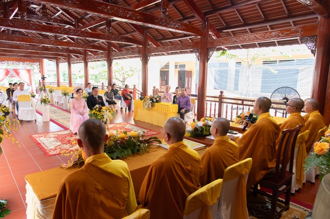 Wedding Ceremony at the pagoda