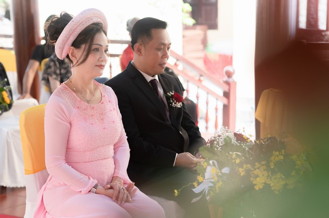 Wedding Ceremony at the pagoda