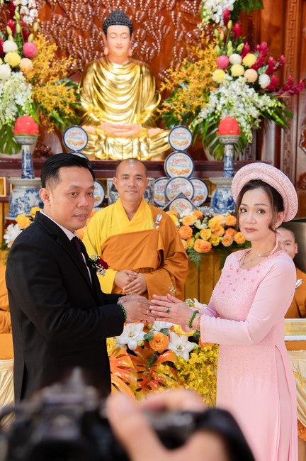 Wedding Ceremony at the pagoda