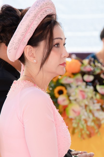 Wedding Ceremony at the pagoda
