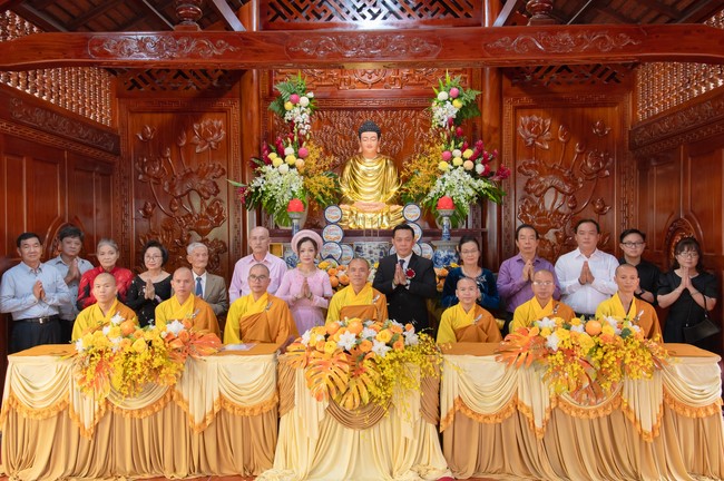 Wedding Ceremony at the pagoda