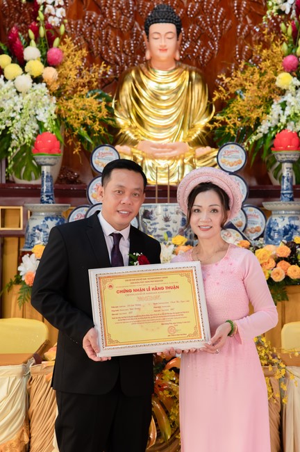 Wedding Ceremony at the pagoda