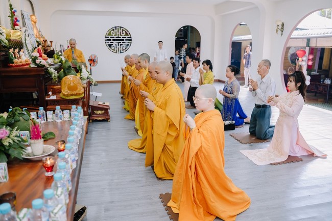 Wedding Ceremony at Nhat Phap pagoda, Dong Nai