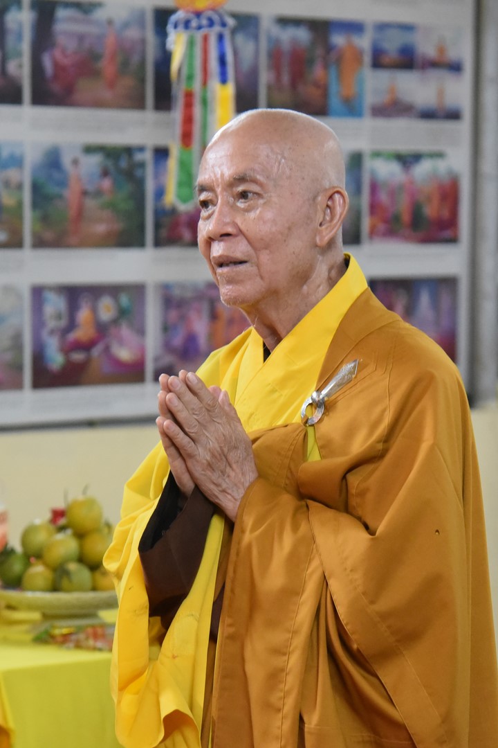 Ban Từ Thiện: Cúng dường các chi nhánh