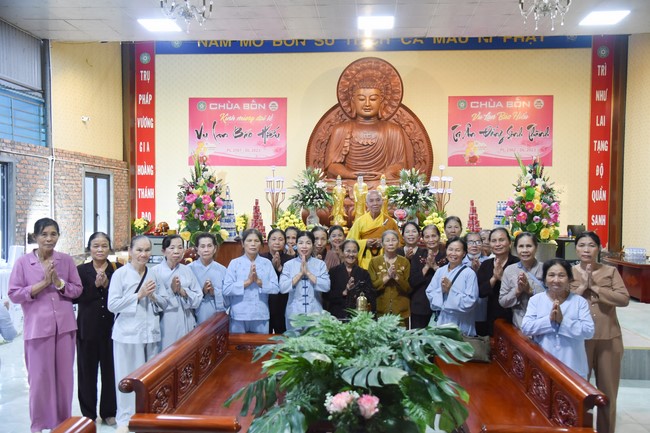 Ban Từ Thiện: Cúng dường các chi nhánh