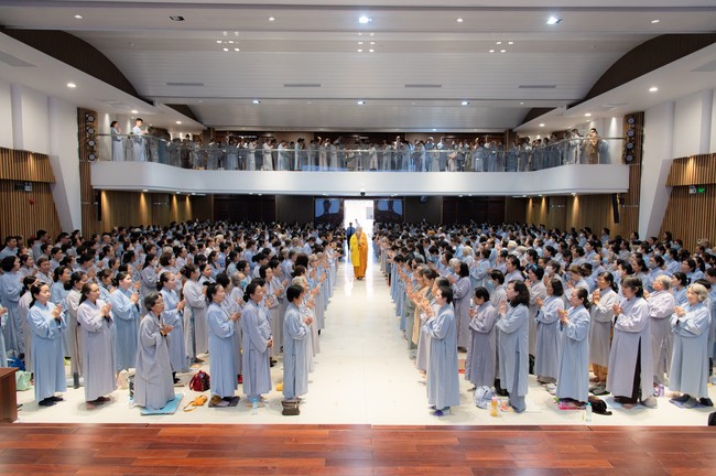 Tu niệm Phật một ngày