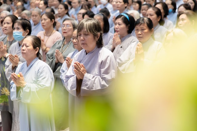 Tu niệm Phật một ngày