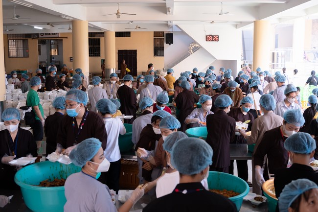 Tu niệm Phật một ngày