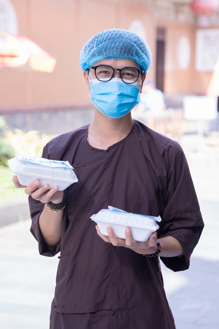 Tu niệm Phật một ngày