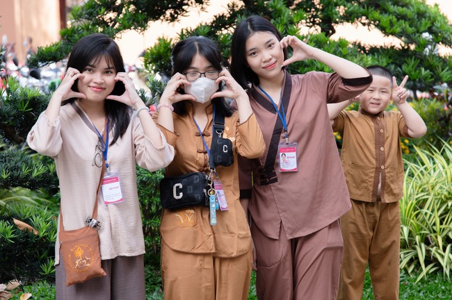 Tu niệm Phật một ngày