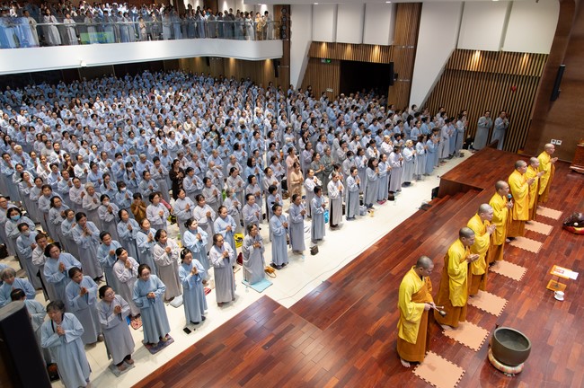 Tu niệm Phật một ngày