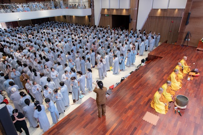 Tu niệm Phật một ngày