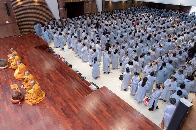 Tu niệm Phật một ngày