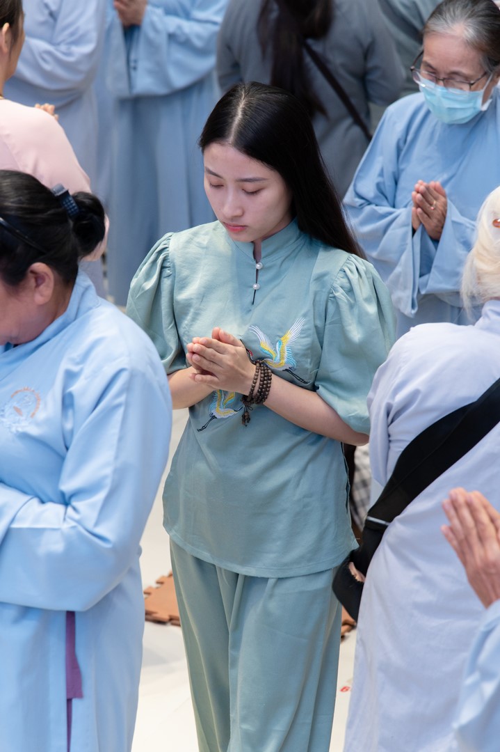 Tu niệm Phật một ngày