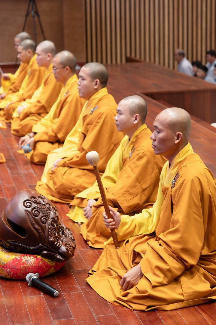 Tu niệm Phật một ngày