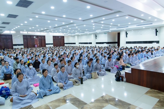 Tu niệm Phật một ngày