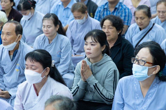 Tu niệm Phật một ngày