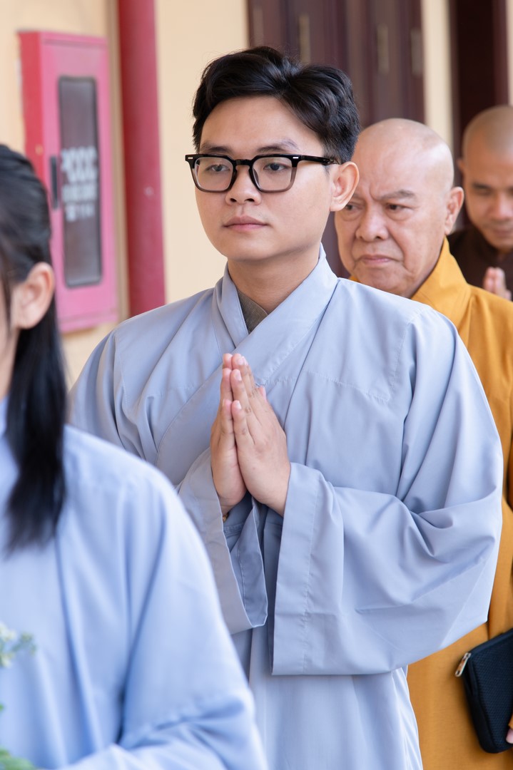 Tu niệm Phật một ngày