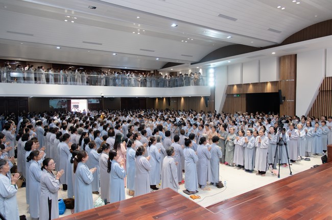 Tu niệm Phật một ngày