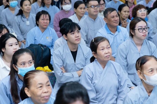 Tu niệm Phật một ngày