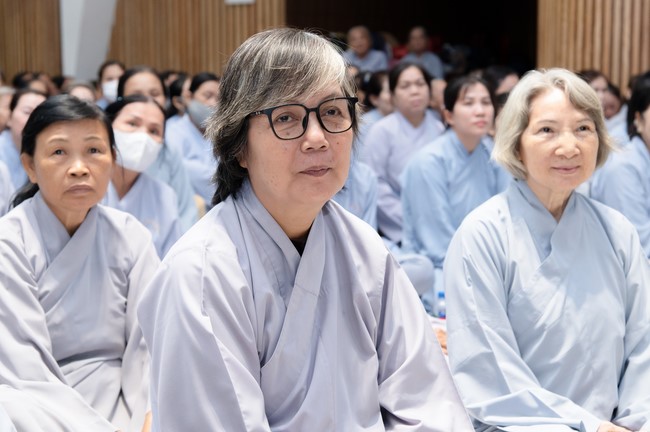 Tu niệm Phật một ngày