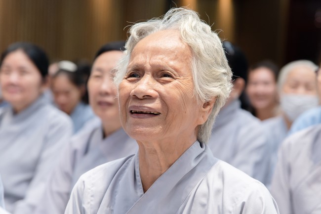 Tu niệm Phật một ngày