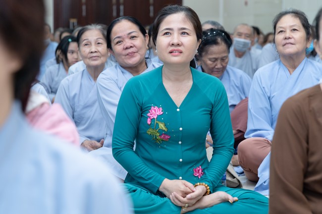 Tu niệm Phật một ngày