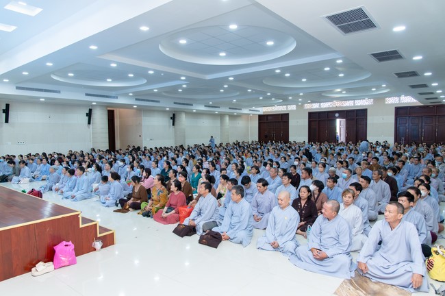 Tu niệm Phật một ngày