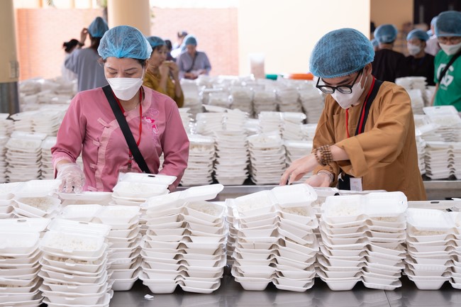 Tu niệm Phật một ngày