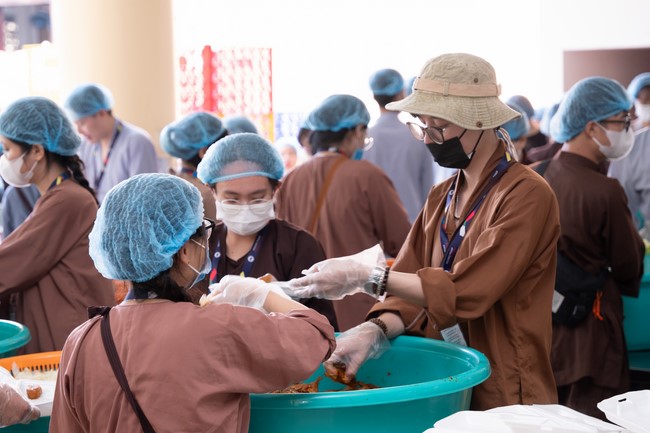 Tu niệm Phật một ngày