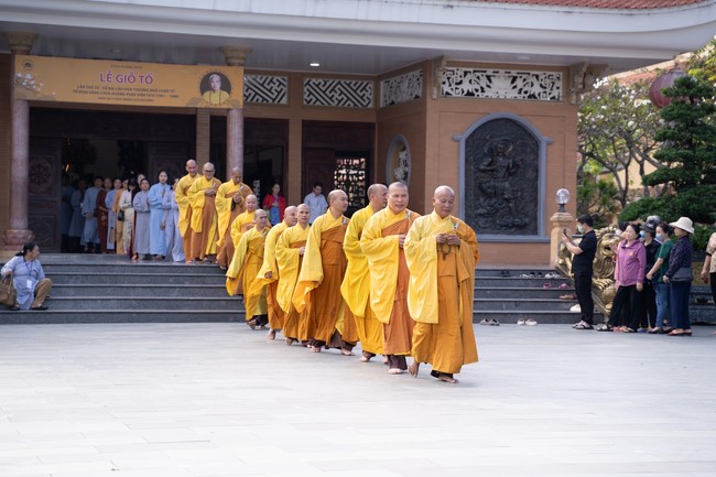 Lễ giỗ Tổ khai sáng chùa Hoằng Pháp lần thứ 35