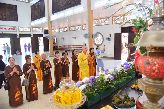 Lễ giỗ Tổ khai sáng chùa Hoằng Pháp lần thứ 35