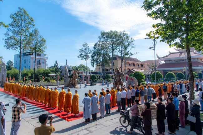 Lễ giỗ Tổ khai sáng chùa Hoằng Pháp lần thứ 35