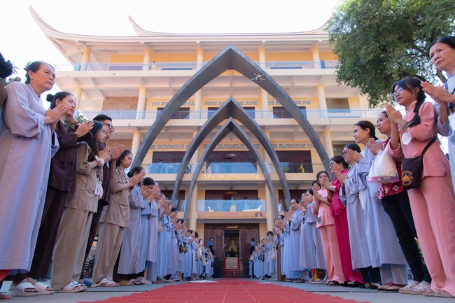 Lễ giỗ Tổ khai sáng chùa Hoằng Pháp lần thứ 35