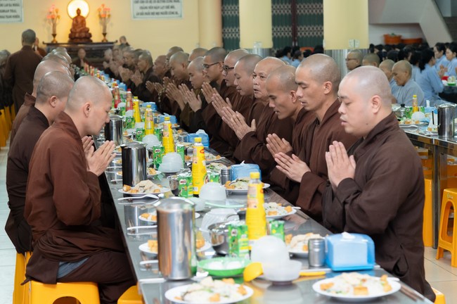 Lễ giỗ Tổ khai sáng chùa Hoằng Pháp lần thứ 35