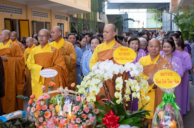 Lễ giỗ Tổ khai sáng chùa Hoằng Pháp lần thứ 35