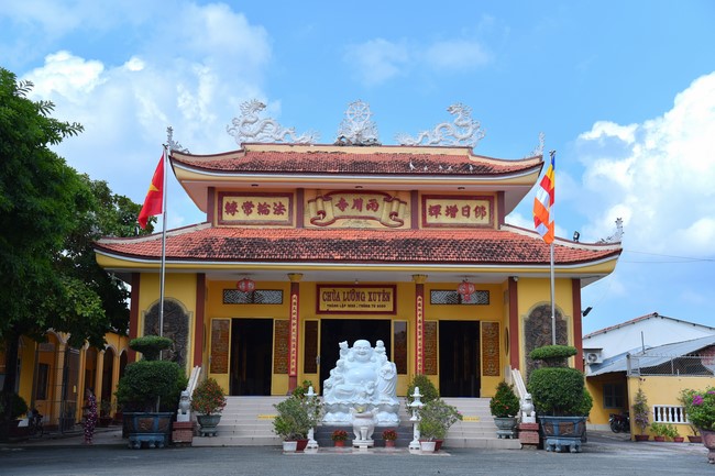 Quỹ đào tạo Tăng tài NCT cúng dường đến các trường TCPH tại 6 tỉnh miền Tây: Bến Tre, Trà Vinh, Vĩnh Long, Bạc Liêu, Sóc Trăng, Đồng Tháp