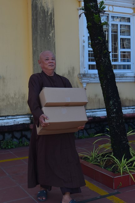 Quỹ đào tạo Tăng tài NCT cúng dường đến các trường TCPH tại 6 tỉnh miền Tây: Bến Tre, Trà Vinh, Vĩnh Long, Bạc Liêu, Sóc Trăng, Đồng Tháp