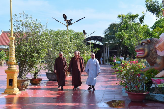 Quỹ đào tạo Tăng tài NCT cúng dường đến các trường TCPH tại 6 tỉnh miền Tây: Bến Tre, Trà Vinh, Vĩnh Long, Bạc Liêu, Sóc Trăng, Đồng Tháp