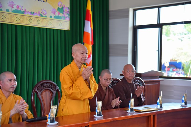 Quỹ đào tạo Tăng tài NCT cúng dường đến các trường TCPH tại 6 tỉnh miền Tây: Bến Tre, Trà Vinh, Vĩnh Long, Bạc Liêu, Sóc Trăng, Đồng Tháp