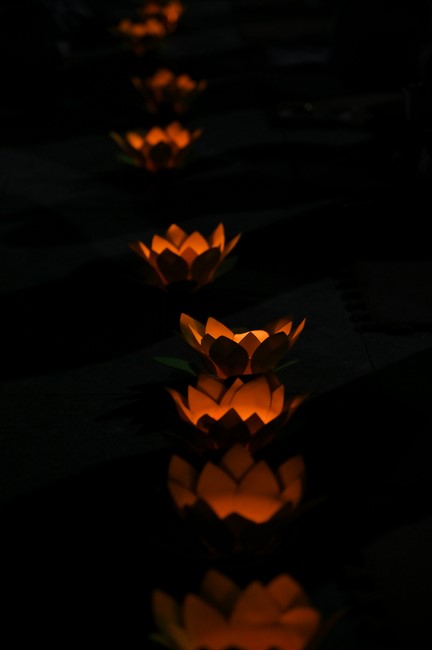 Lantern Candle Lighting Ceremony to commemorate the ordination of Bodhisattva Avalokiteśvara