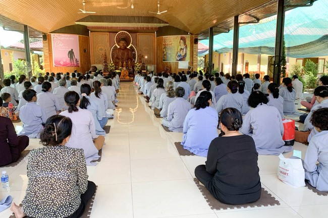 One-Day Peaceful Retreat at Suoi Phap Pagoda