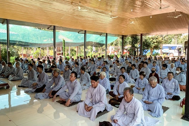 One-Day Peaceful Retreat at Suoi Phap Pagoda