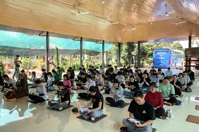 One-Day Peaceful Retreat at Suoi Phap Pagoda